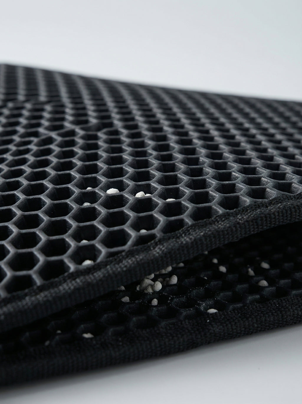 Cat Litter Trap Mat – Double Layer Honeycomb Design, Stops Scatter
