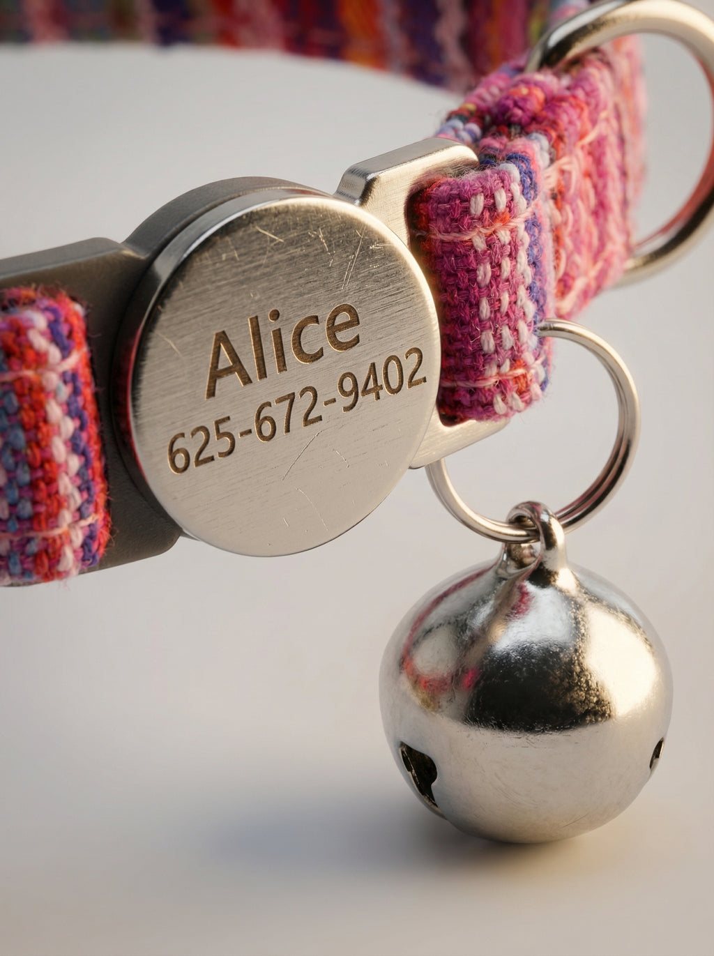 Cat Collar with Engraved Name Tag & Bell – Adjustable & Safe