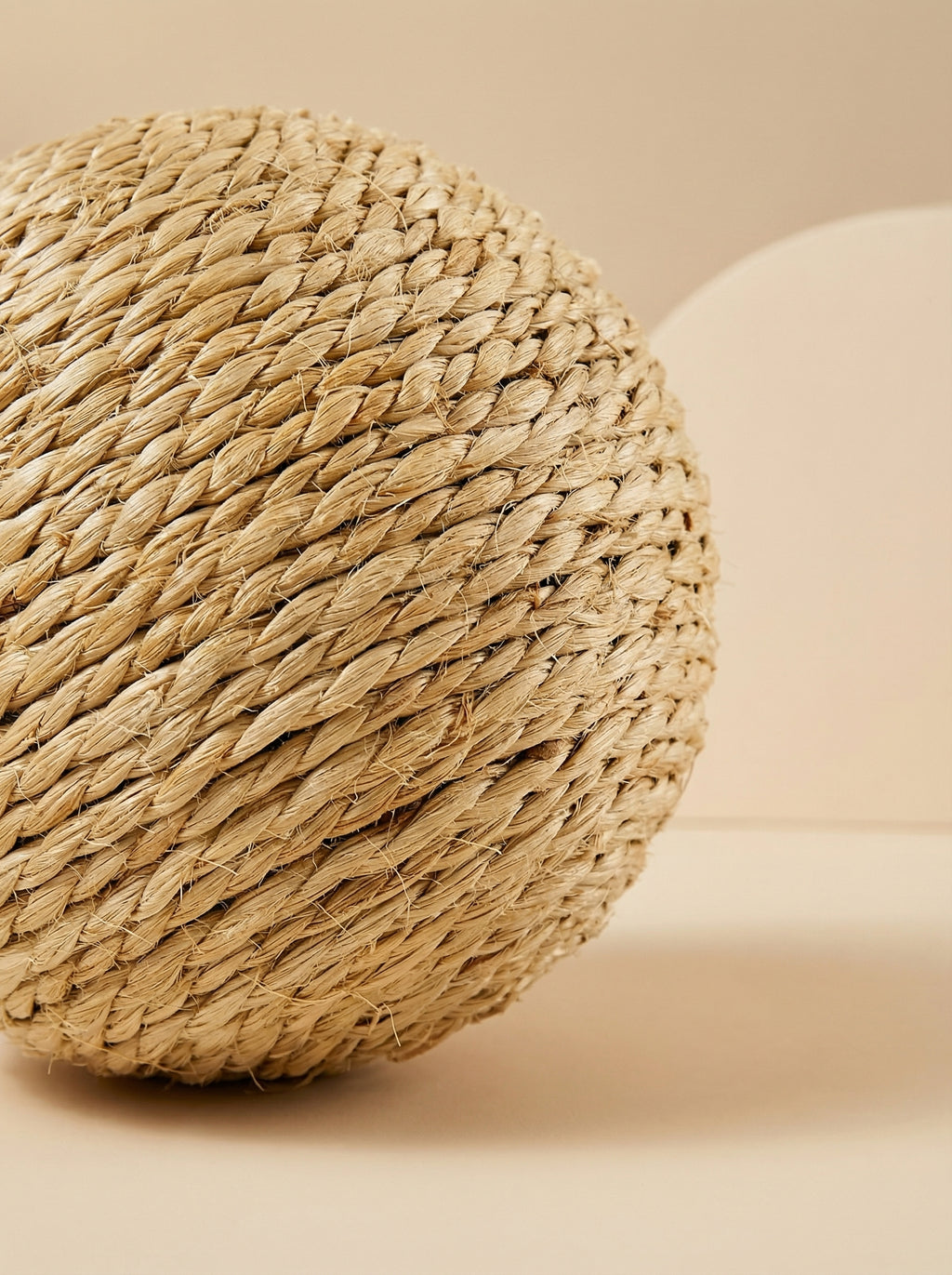 Interactive Sisal Cat Scratching Ball Toy – Teething & Teeth Cleaning with Sound